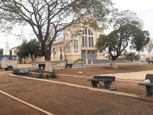 Melhores Hotéis Baratos Perto de Iturama, Minas Gerais 2025