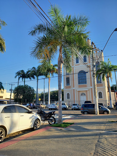 Melhores Hotéis Baratos Perto de Baixo Guandu, Espírito Santo 2025