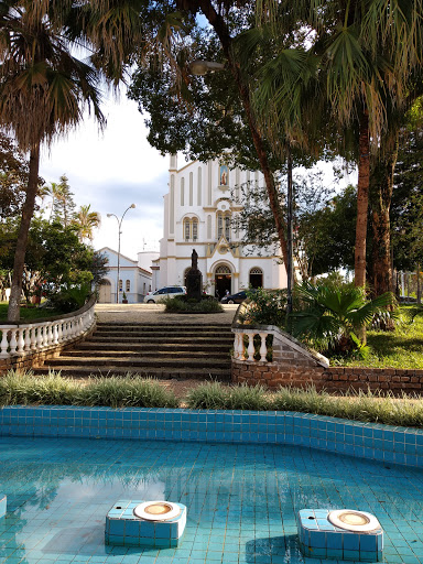 Melhores Hotéis Baratos Perto de Carmópolis de Minas, Minas Gerais 2025