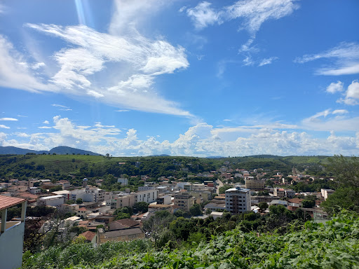 Melhores Hotéis Baratos Perto de Conselheiro Pena, Minas Gerais 2025